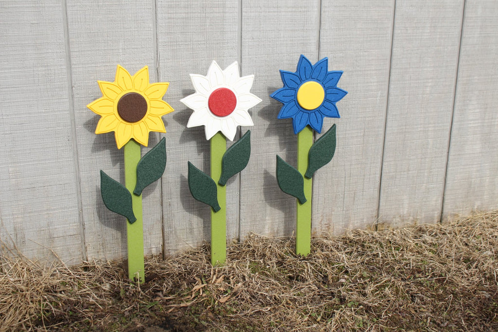 NEW! Decorative Flower Stake for Outdoor Décor, Amish-Made with Poly Lumber, Sunflower